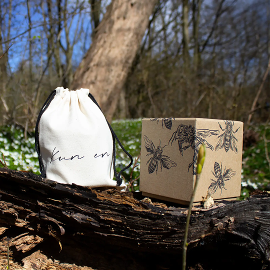 Lantern candle - natural beeswax scent